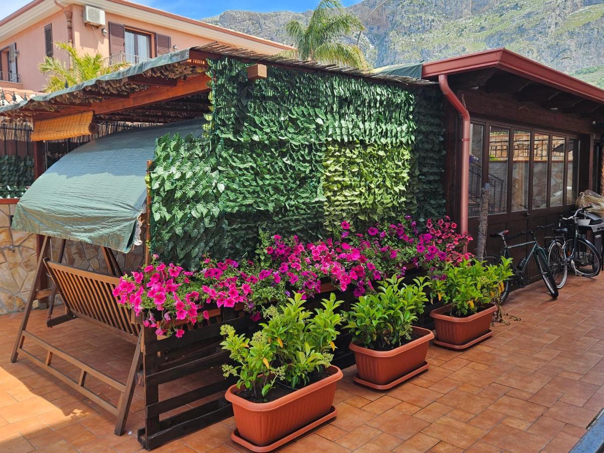 La Dependance Delle Mimose Villa อิโซลา เดลเล เฟมมิเน ภายนอก รูปภาพ